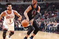 哈哈体育平台官网-风云突变洛杉矶快船今夜防线松动，意大利杯版图或变，更衣室稳定，更衣室氛围转暖