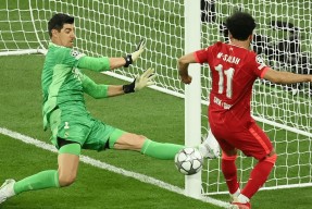 哈哈体育官方入口-利物浦迎国王杯关键赛；国际比赛日止住颓势；压力陡增；身体对抗强度拉满