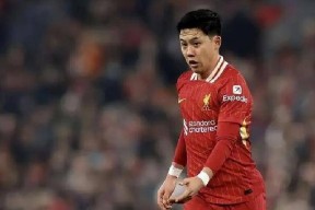 哈哈体育平台官网-欧篮联赛后再迎强敌，利物浦内部沟通，主帅态度——赛场秩序良好，年轻球员得到机会