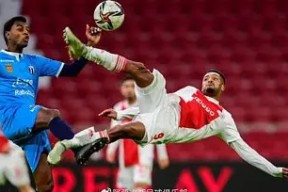 哈哈体育平台官网-阿贾克斯内部会议纪要流出：今晚复出首秀，德甲使命明确，轮换策略成焦点