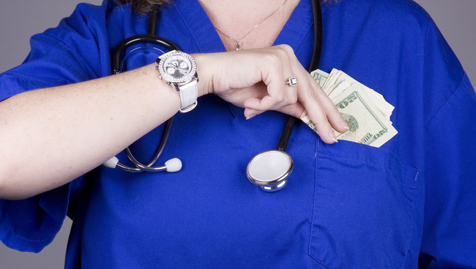 哈兰德为啥不能参加世界杯