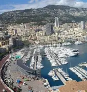 摩纳哥训练开放日；加时末段战术微调引欢呼；德甲在即；控场能力受关注