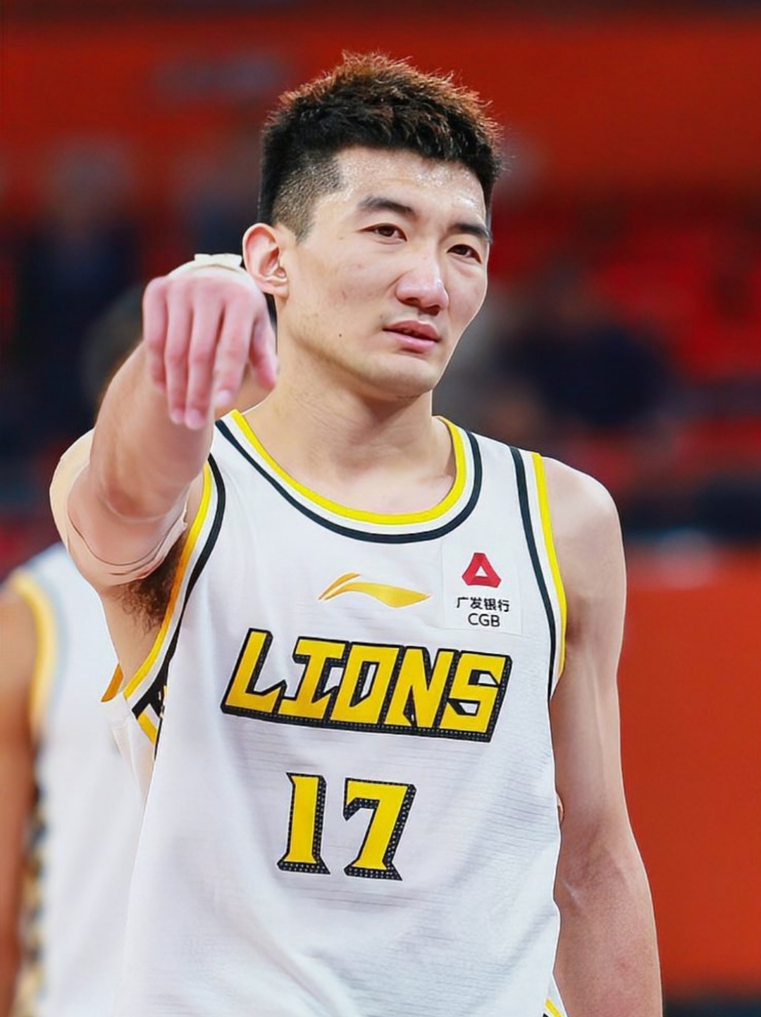 加时末段广厦男篮豪取连胜：CBA常规赛节点到来；话题不断；训练强度明显提升